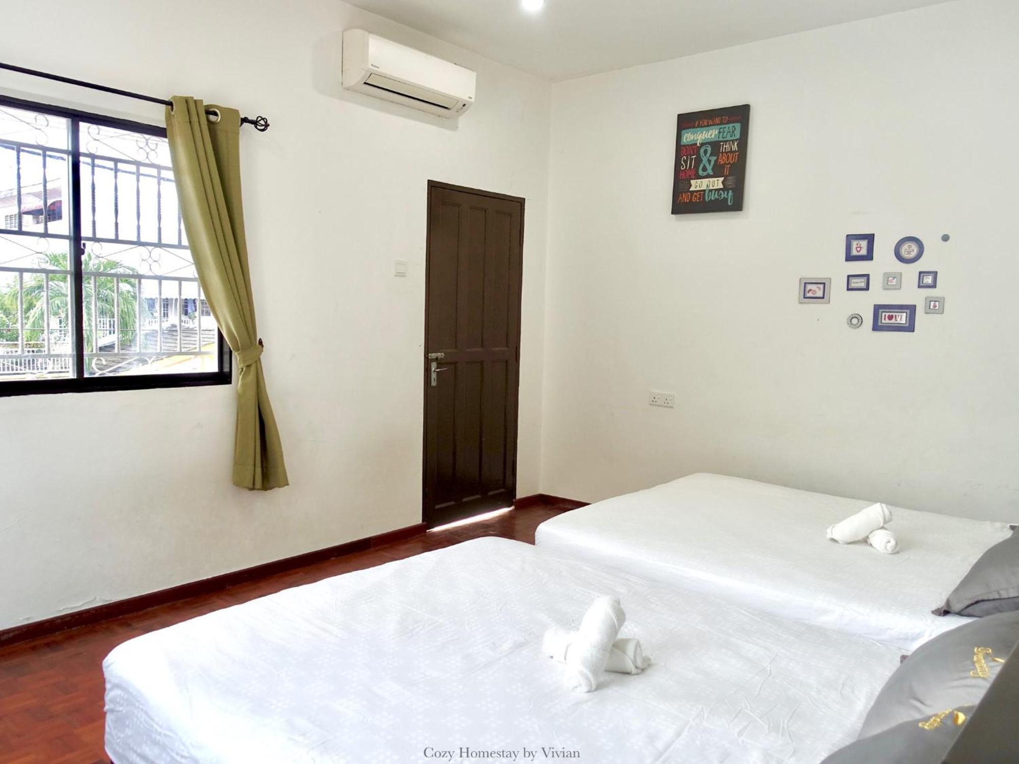 Cozy For 10-13pax Rumah percutian